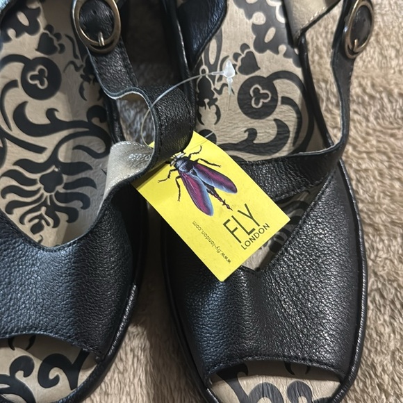 Fly London NWOB Black Open Toe Heel Sandals - Picture 10 of 11